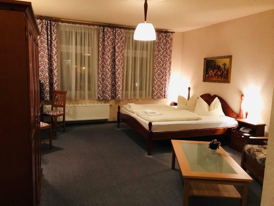 Haus Schlematal Hotel Und Restaurant Bad Schlema Εξωτερικό φωτογραφία