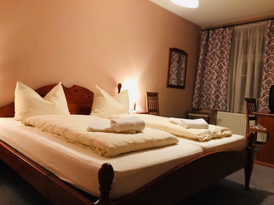 Haus Schlematal Hotel Und Restaurant Bad Schlema Εξωτερικό φωτογραφία